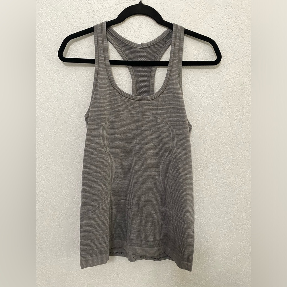 Lululemon Swiftly